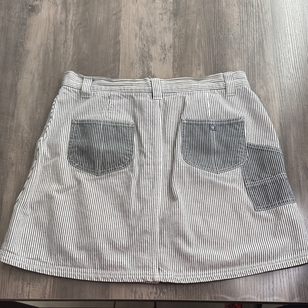 Vintage Y2K Grunge Stripped A-Line Skirt with Button Detail - Picture 5 of 6